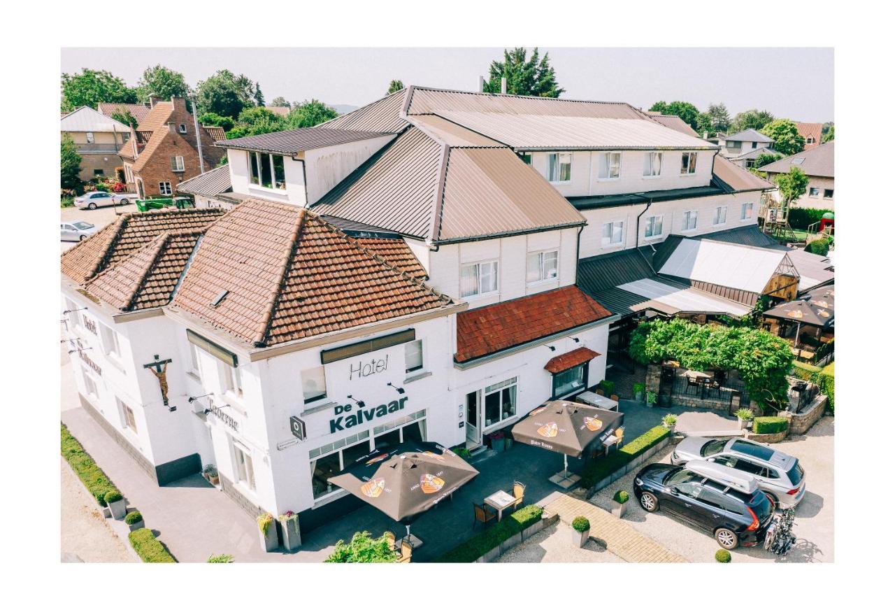 Hotel De Kalvaar Ninove Bagian luar foto