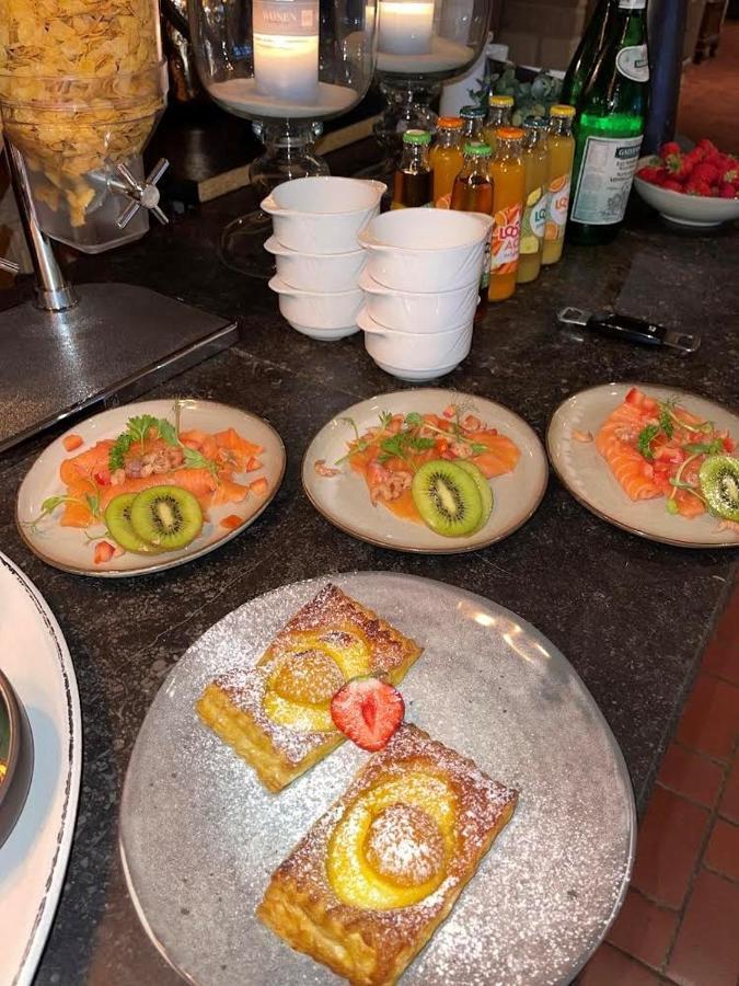 Hotel De Kalvaar Ninove Bagian luar foto