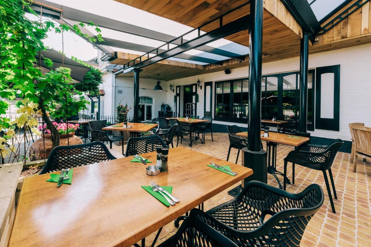Hotel De Kalvaar Ninove Bagian luar foto