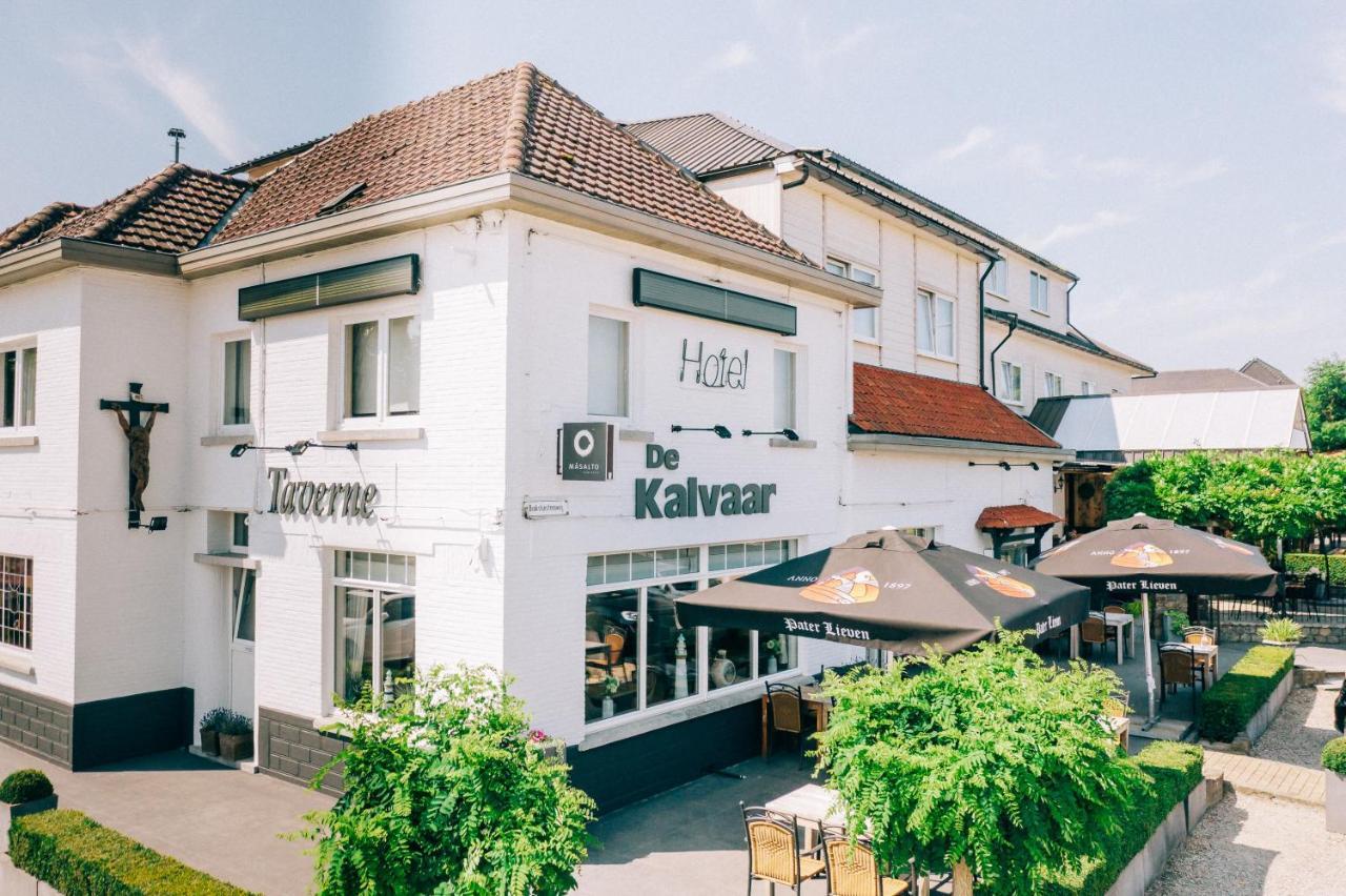 Hotel De Kalvaar Ninove Bagian luar foto
