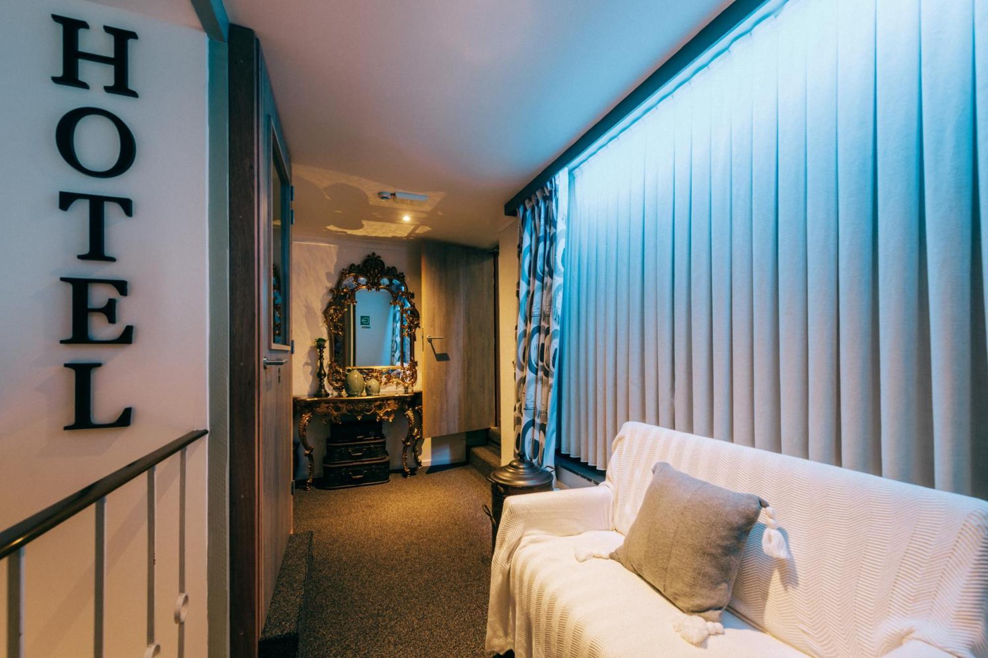 Hotel De Kalvaar Ninove Bagian luar foto